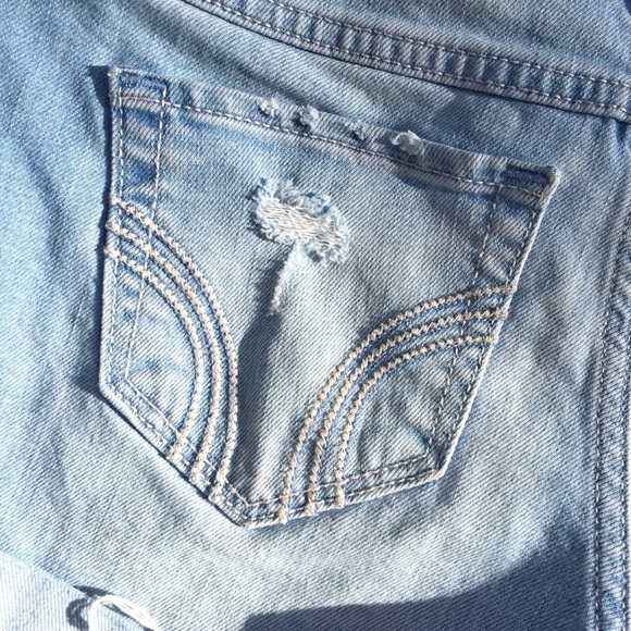 HOLLISTER - RIPPED MIDI SHORTS - Picture 6 of 6